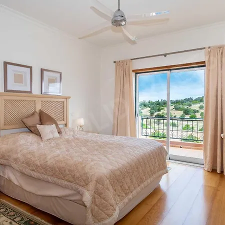 فيلة Casa Carinha