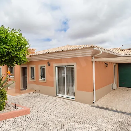 Casa Carinha * لاغوس