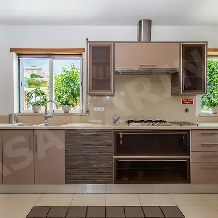 فيلة Casa Carinha لاغوس