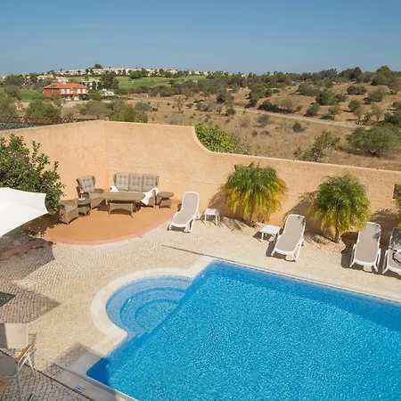 فيلة Casa Carinha *